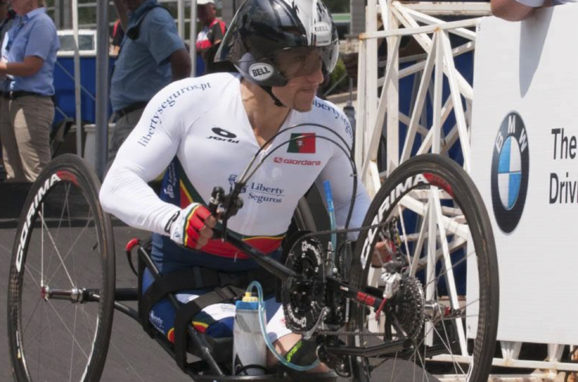 Luís Costa fundo