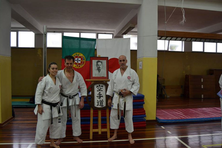 Ana Sofia Cruz, com Carlos Pereira seu treinador no Seminário técnico de karate shitoryu orientado por A. Tanzadeh, 7º Dan.