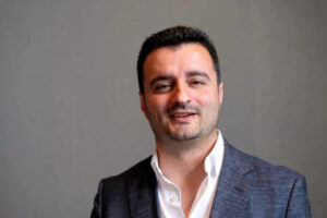 TIAGO TEIXEIRA