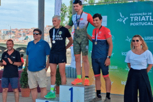 CAMPEÃO DE TRIATLO